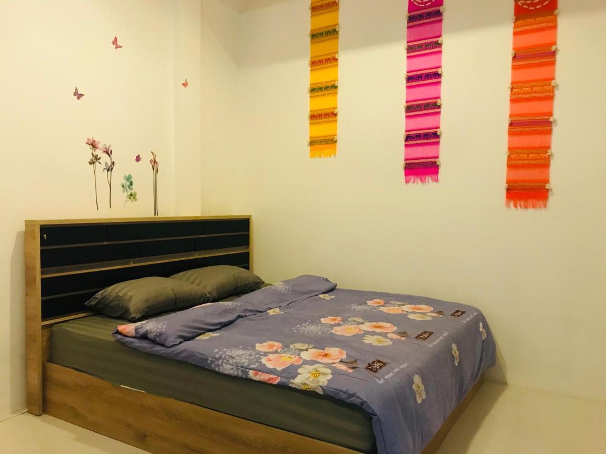 Ostello Supalakhouse Chiang Mai Esterno foto