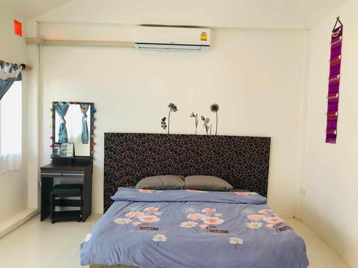 Ostello Supalakhouse Chiang Mai Esterno foto